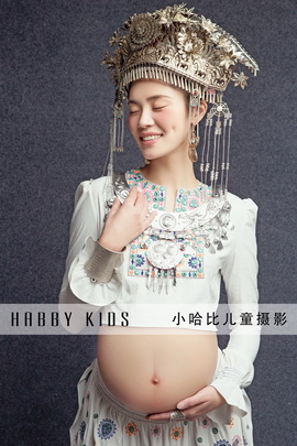 小哈比孕妇摄影作品