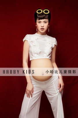 小哈比孕妇摄影作品